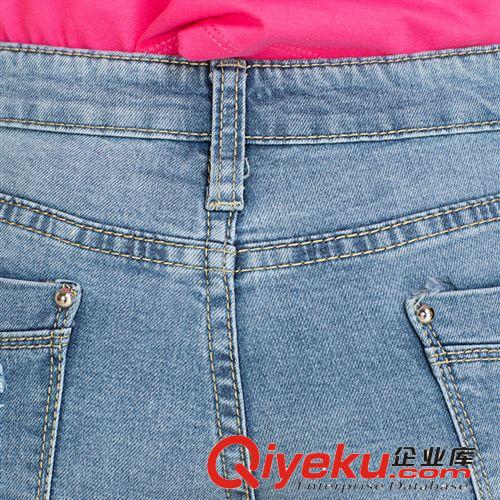 2014廠家直銷顯瘦牛仔短褲 女韓版潮韓版寬松破洞短褲中腰牛仔褲原始圖片3