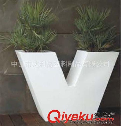 滾塑家具 滾塑加工產(chǎn)品  專業(yè)滾塑制作 PE材質(zhì) 中山廠家直銷