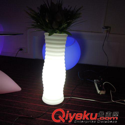 供應(yīng)滾塑加工家具 滾塑花盆 休閑家具 滾塑工藝