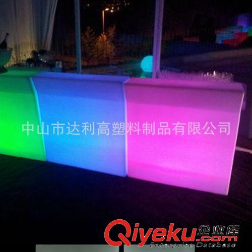 LED直邊吧臺(tái) 前臺(tái)接待臺(tái) 遙控變色發(fā)光吧臺(tái) LED發(fā)光酒吧吧臺(tái)原始圖片3