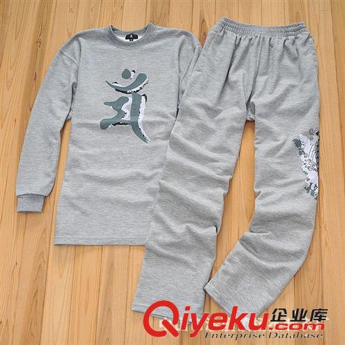 廠家專業(yè)定做春秋季衛(wèi)衣套裝、純棉抓絨衛(wèi)衣、可按客戶要求定做原始圖片3