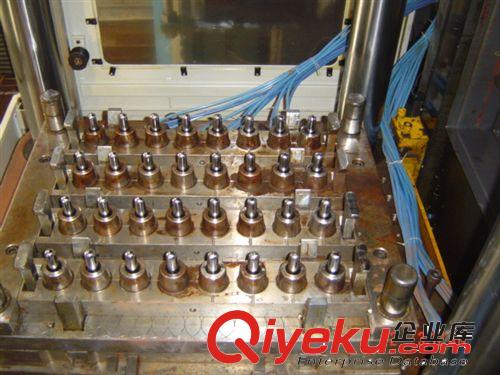 2010年生產的力勁牌80T機，變量泵