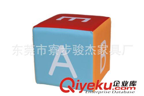 【熱賣爆款】供應新奇特創意精品字母凳 可定制 耐磨精致字母凳原始圖片2