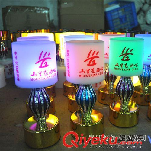 廠家批發(fā)酒吧燈、高端LED吧臺燈、充電吧臺燈、七彩臺燈、裝飾燈原始圖片3