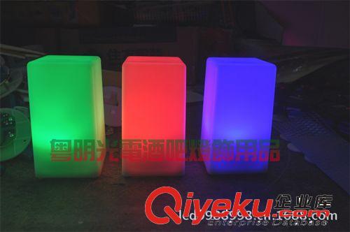 批發(fā)鋰電池酒吧臺(tái)燈，時(shí)尚電子燭臺(tái)，led充小夜燈，方形充電臺(tái)燈原始圖片3