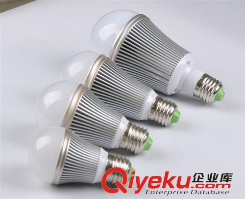 廠家直銷LED燈 5W 7W 球泡燈批發