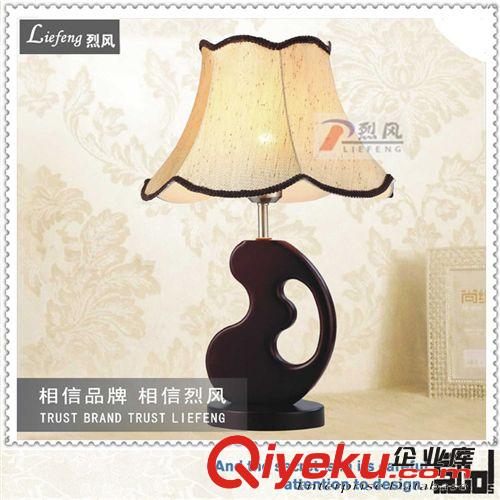 【烈風(fēng)】供應(yīng)中式仿古落地?zé)?手工木藝衣架落地?zé)?L001中山燈具