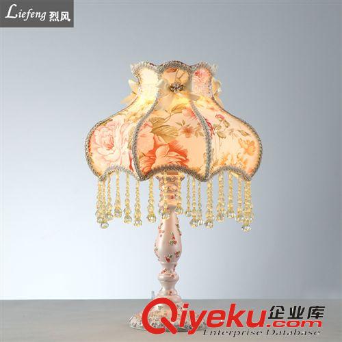 廠家直銷兒童卡通臺燈批發(fā) 護眼臺燈 讀書燈 學(xué)習(xí)燈具燈飾LHT013