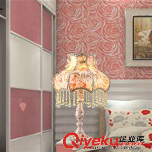 歐式臺燈批發(fā)床頭燈書房臥室燈結(jié)婚溫馨浪漫布藝燈具燈飾LHT008原始圖片3