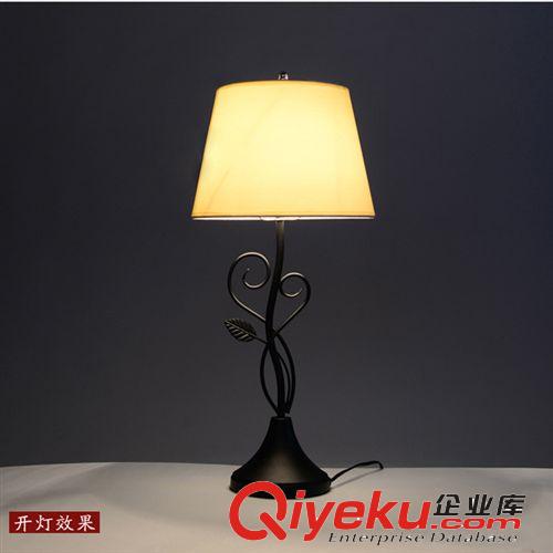 北歐宜家美式鄉(xiāng)村燈具 臥室床頭臺燈 客廳書房布藝臺燈