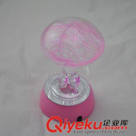 廠家直銷時尚七彩LED水晶燈 出口音樂水晶浪漫禮品批發(fā)原始圖片2