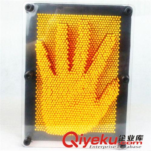 供應(yīng)三維針雕藝術(shù)3D魔法銀針克隆手模 送朋友趣味創(chuàng)意針畫禮品原始圖片2