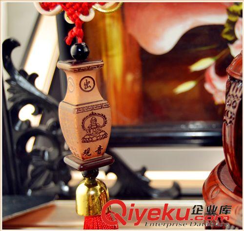 新款gd汽車掛件，綠檀木花瓶出入平安掛件 綠檀木掛件原始圖片3