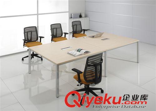 供應(yīng)板式會(huì)議桌  MT3072 鋼木會(huì)議桌 華中辦公家具 會(huì)議臺(tái)