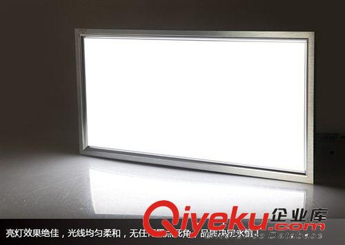 led平板吸頂燈超薄 鋁材現代客展廳辦公室超市集成吊頂燈具批發05