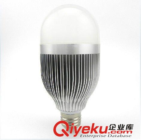 廠家直銷 9W LED球泡燈 節(jié)能燈 航空精工鋁材