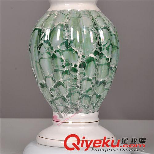 潤(rùn)新批發(fā)淺綠色陶瓷家居裝飾小臺(tái)燈客廳書房臥室床頭燈具R1112-1原始圖片3