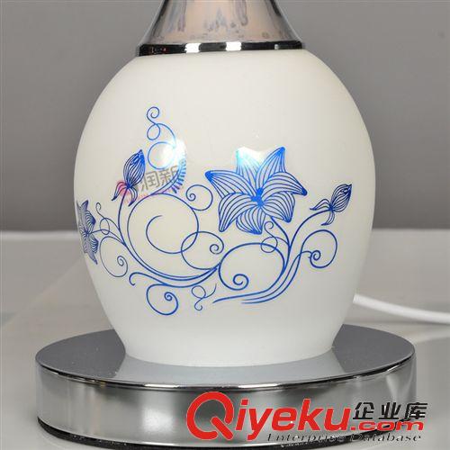 臺(tái)燈廠家可代理 時(shí)尚創(chuàng)意貼花玻璃臺(tái)燈酒店臥室燈R861黑色 藍(lán)色原始圖片3