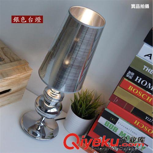 現(xiàn)代時(shí)尚臥室床頭臺(tái)燈 簡(jiǎn)約奢華裝飾學(xué)習(xí)閱讀臺(tái)燈 客廳展廳燈具原始圖片3