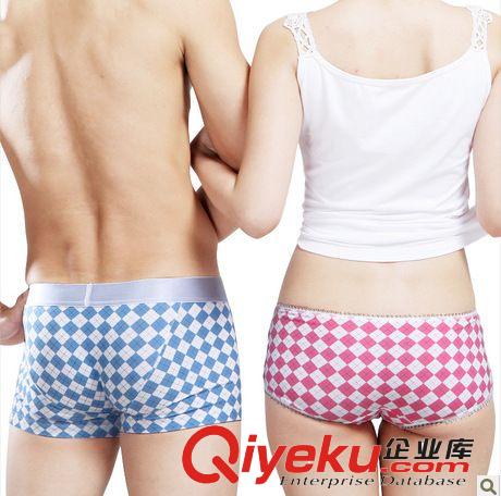 新款全棉萊卡情侶內(nèi)褲 英倫菱形格子印花男女士可愛平角 內(nèi)褲批發(fā)原始圖片2