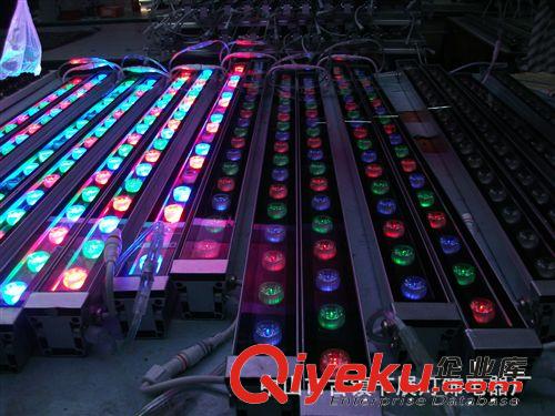 LED洗墻燈18W七彩DMX512 外控成品  46*46*1000廠家直銷(xiāo)