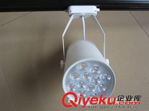 LED射燈18W 導(dǎo)軌射燈 服裝店射燈12w5w7w9w