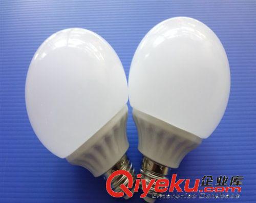 新款上市 靚麗大方 發(fā)光面積5W塑料球泡燈