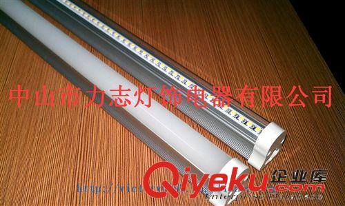 【廠家供應(yīng)】LED日光管 88/132/176 珠6/8/12W led燈具