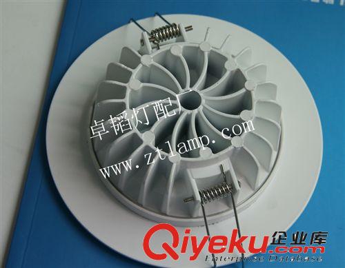 中山新品烤白漆處理2.5寸壓鑄杯筒燈外殼 LED壓鑄筒燈外殼套件原始圖片3