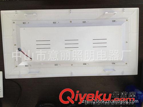 廠家出售：LED廚衛(wèi)燈/LED長(zhǎng)方形吸頂燈15W暗裝嵌如式 質(zhì)量穩(wěn)定原始圖片2