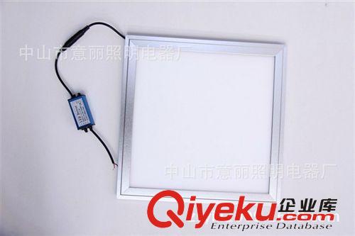 高品質32W 集成吊頂led平板燈 32W超薄led平板燈600*600