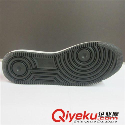 男鞋材廠橡膠鞋底外貿(mào)工作運(yùn)動(dòng)休閑鞋底孺子牛鞋底男橡膠大底 潮原始圖片2