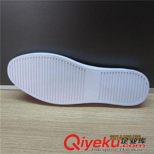 男鞋材廠橡膠透明底外貿(mào)休閑鞋底運(yùn)動(dòng)鞋底孺子牛底男女裝童底2106