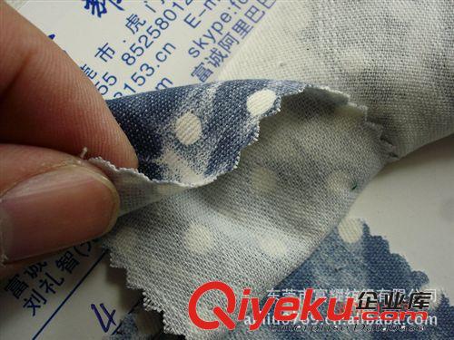 滌棉竹節(jié)牛仔印花面料圓點(diǎn)波點(diǎn)花朵心形圖案拔染印花牛仔有細(xì)圖原始圖片3