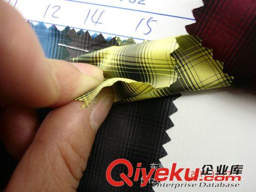 格子油光布格子尼絲紡油光面料尼龍大小格油光布羽絨服箱包面料原始圖片2