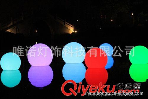 供應圣誕發光禮品圓球、圣誕發光球、圣誕裝飾球、圣誕發光裝飾球