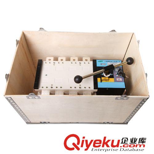 小型低壓斷路器大量供應(yīng) 上海新馳電器廠家直銷(xiāo)品牌塑殼斷路器