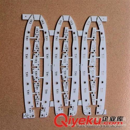 生產3014鋁基板 led球泡燈 天花燈 筒燈 軌道燈pcb鋁基板 線路板