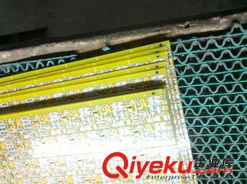 供應LEDfr-4雙面玻纖板貼片，3014 PCB玻纖板 線路板生產廠家直銷