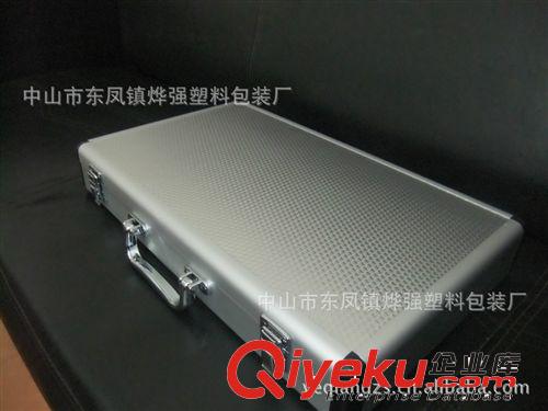 廠家直銷(xiāo).籌碼箱.玩具盒子.棋牌盒子.100.200.300.500裝籌碼盒子