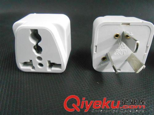 優(yōu)質(zhì)轉(zhuǎn)換頭 三扁腳國標(biāo)轉(zhuǎn)換器電源轉(zhuǎn)換頭插 國標(biāo)　白色原始圖片2