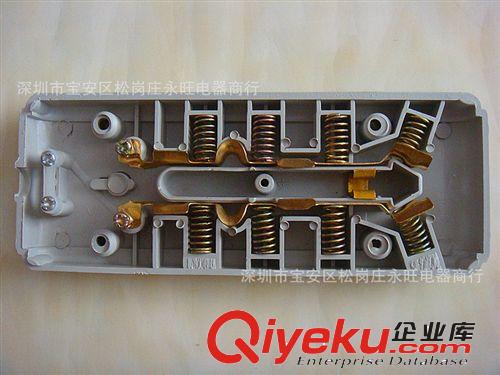 信田2039  地拖插座 新國(guó)標(biāo)多功能插座 信田電工 匯美電器原始圖片2