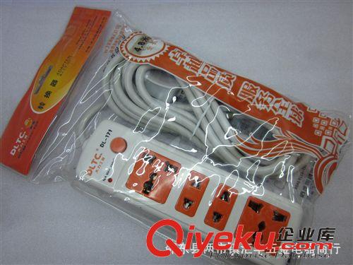 批發(fā)供應品牌插座插線板電源轉換器全長2.8米線 轉換插座 DL-173