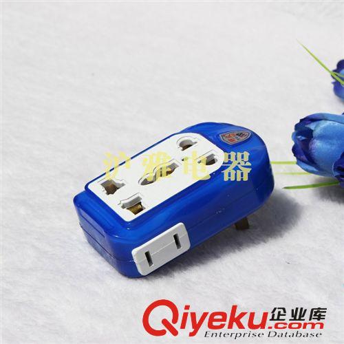 【優(yōu)質(zhì)批發(fā)】防水插座 純軟橡膠防水多功能大字形轉(zhuǎn)換插線排批發(fā)