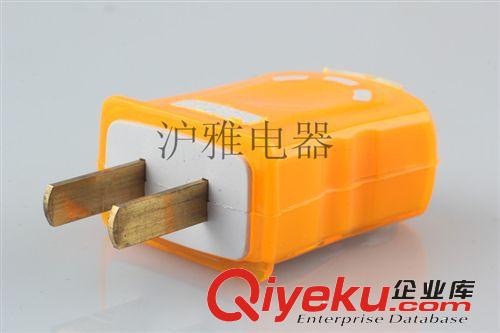 優(yōu)質(zhì)推薦 好質(zhì)量 好材料 兩極180度轉(zhuǎn)動(dòng)電源插頭