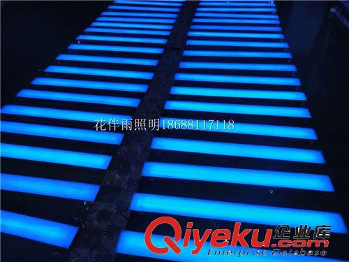 廠家直銷發(fā)光地磚、不銹鋼1000mm*100mmled發(fā)光磚，LED工程地磚燈原始圖片3
