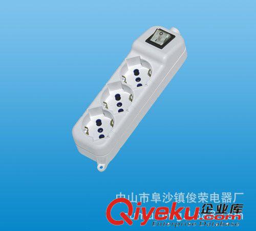 意大利 外貿(mào)排插 意大利插座 拖線板 插座批發(fā) 電源線 插頭原始圖片2
