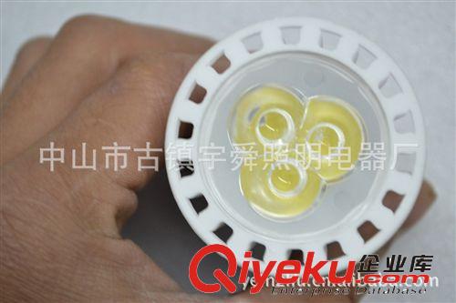 工廠供應E27 4W LED 陶瓷燈杯12V