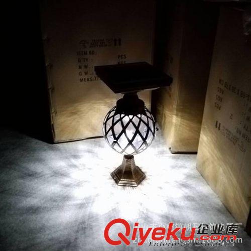 批發(fā)供應(yīng)優(yōu)質(zhì)鋁合金制LED高亮度太陽能歐式柱頭燈/庭院燈/DQ-6018原始圖片2