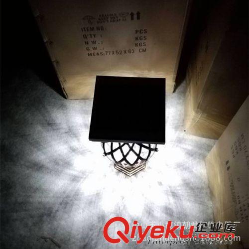 批發(fā)供應(yīng)優(yōu)質(zhì)鋁合金制LED高亮度太陽能歐式柱頭燈/庭院燈/DQ-6018原始圖片3